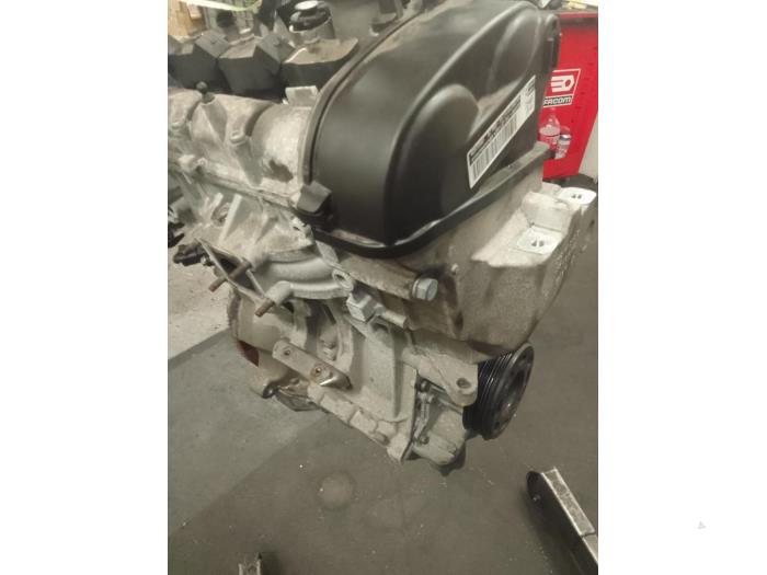 Engine from a Volkswagen Up! (121) 1.0 12V 60 2019