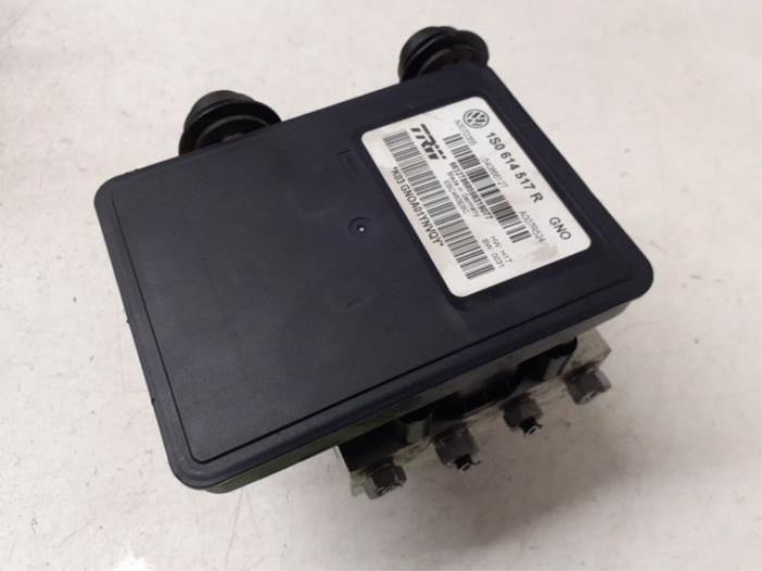 Gebrauchte ABS Pumpe Volkswagen Up! (121) 1.0 12V 60 Preis auf Anfrage angeboten von Autodemontage van de Laar