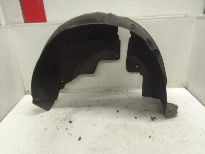 Wheel arch liner from a Volkswagen Polo VI (AW1) 1.0 TSI 12V 2018