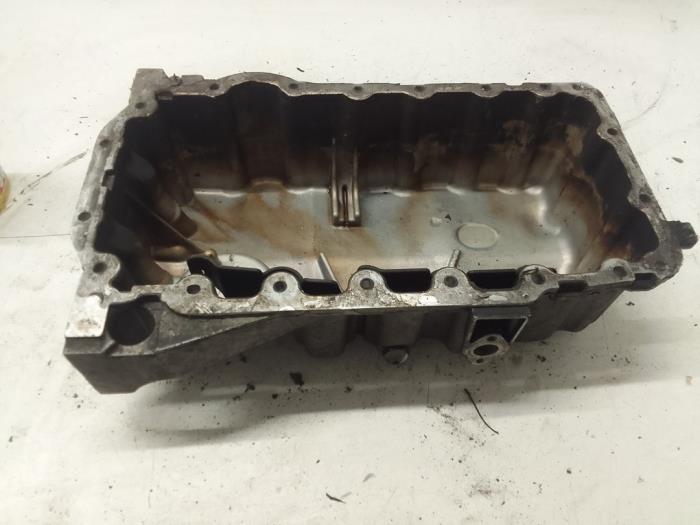 Gebrauchte Ölwanne Seat Leon (1P1) 2.0 TFSI FR 16V Preis € 70,00 Margenregelung angeboten von Autodemontage van de Laar