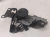 Rear wiper motor from a BMW 3 serie Touring (E91), 2004 / 2012 320i 16V, Combi/o, Petrol, 1.995cc, 110kW (150pk), RWD, N46B20B, 2005-09 / 2012-06, VR71; VR72 2006