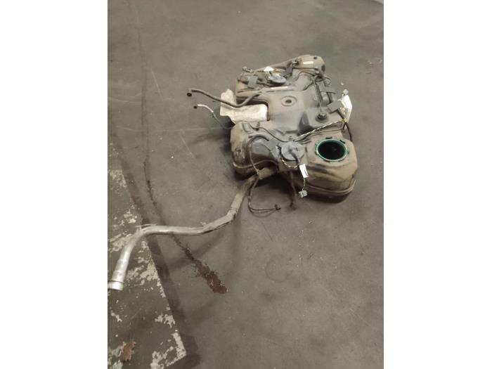 Tank från en Volvo S60 II (FS) 1.6 T3 16V 2011