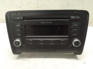 Used Radio CD player Audi TT (8J3) 2.0 TFSI 16V Price € 125,00 Margin scheme offered by Autodemontage van de Laar