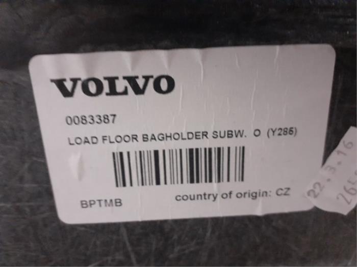 Suelo maletero de un Volvo V70 (BW) 2.0 D3 16V 2017
