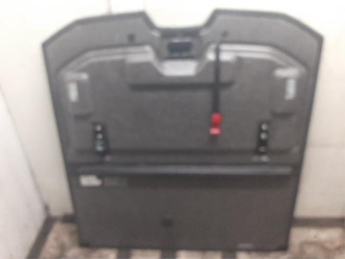 Floor panel load area from a Volvo V70 (BW) 2.0 D3 16V 2017