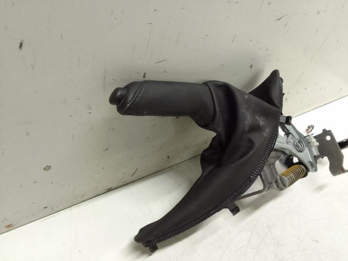 Parking brake lever from a BMW 3 serie Gran Turismo (F34) 320d 2.0 16V 2017