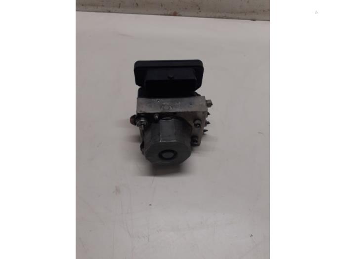 Usagé Pompe ABS Opel Meriva (B) 1.4 Turbo 16V Ecotec Prix € 200,00 Règlement à la marge proposé par Autodemontage van de Laar