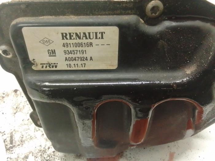 Bomba de dirección asistida de un Renault Trafic (1FL/2FL/3FL/4FL) 1.6 dCi 95 2017