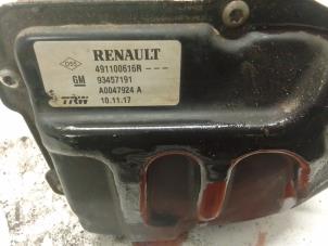 Used Power steering pump Renault Trafic (1FL/2FL/3FL/4FL) 1.6 dCi 95 Price € 350,90 Inclusive VAT offered by Autodemontage van de Laar
