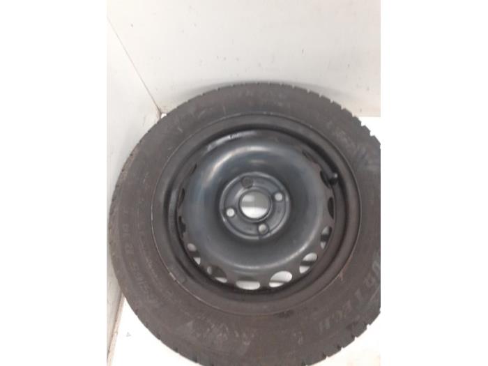 Kit jantes + pneus d'hivers d'un Toyota Aygo (B40) 1.0 12V VVT-i 2019
