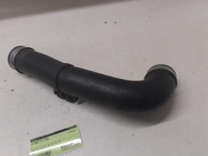 Gebrauchte Intercooler Schlauch Volkswagen Caddy III (2KA,2KH,2CA,2CH) 1.9 TDI Preis € 20,00 Margenregelung angeboten von Autodemontage van de Laar