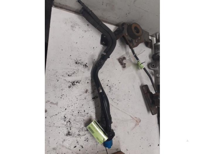 Gebrauchte Füllrohr adbluetank Hyundai H1 People Preis € 50,00 Margenregelung angeboten von Autodemontage van de Laar