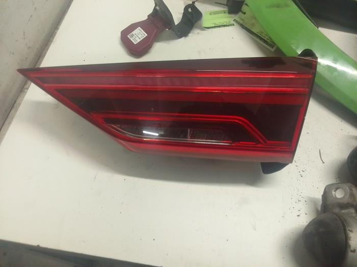 Taillight, right from a Audi RS Q3 Sportback (F3S) 2.5 TFSI 20V Quattro 2021