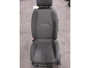 Używane Fotel lewy Seat Leon (5FB) 1.2 TSI Ecomotive 16V Cena € 150,00 Procedura marży oferowane przez Autodemontage van de Laar