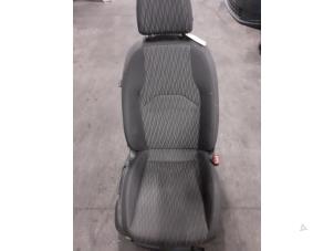 Używane Fotel prawy Seat Leon (5FB) 1.2 TSI Ecomotive 16V Cena € 150,00 Procedura marży oferowane przez Autodemontage van de Laar