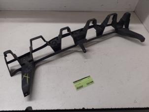 Used Rear bumper bracket central Ford Focus 3 Wagon 1.0 Ti-VCT EcoBoost 12V 100 Price on request offered by Autodemontage van de Laar