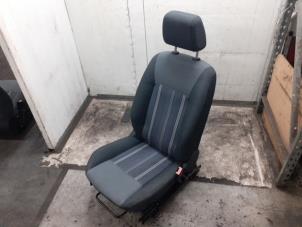 Używane Fotel prawy Ford Fiesta 6 (JA8) 1.25 16V Cena na żądanie oferowane przez Autodemontage van de Laar