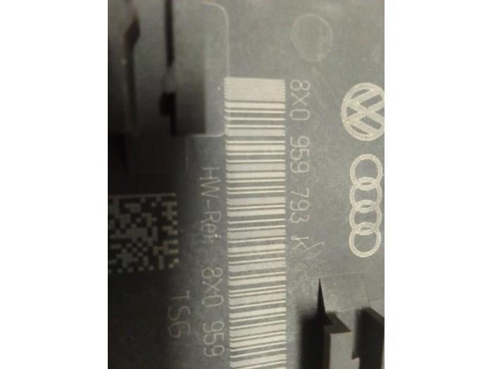 Używane Modul (rózne) Audi A1 Sportback (8XA/8XF) 1.4 TFSI 16V 122 Cena € 25,00 Procedura marży oferowane przez Autodemontage van de Laar