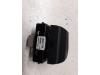 Tank cap cover switch from a Renault Zoé (AG), 2012 65kW, Hatchback, 4-dr, Electric, 65kW (88pk), FWD, 5AM450; 5AMB4; 5AQ601, 2012-06, AGVYA; AGVYC 2014
