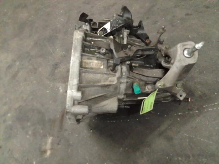 Usagé Boîte de vitesse Nissan Qashqai (J11) 1.2 DIG-T 16V Prix sur demande proposé par Autodemontage van de Laar