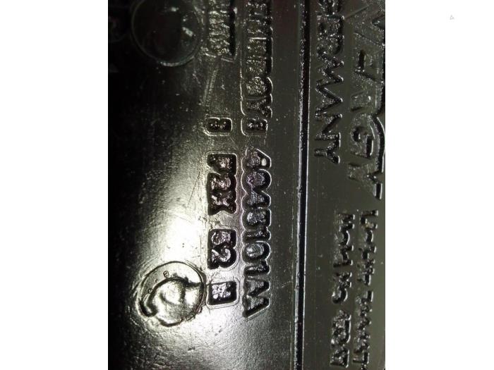 Używane Zbiornik BMW 1 serie (F20) 116d 1.5 12V TwinPower Cena € 100,00 Procedura marży oferowane przez Autodemontage van de Laar
