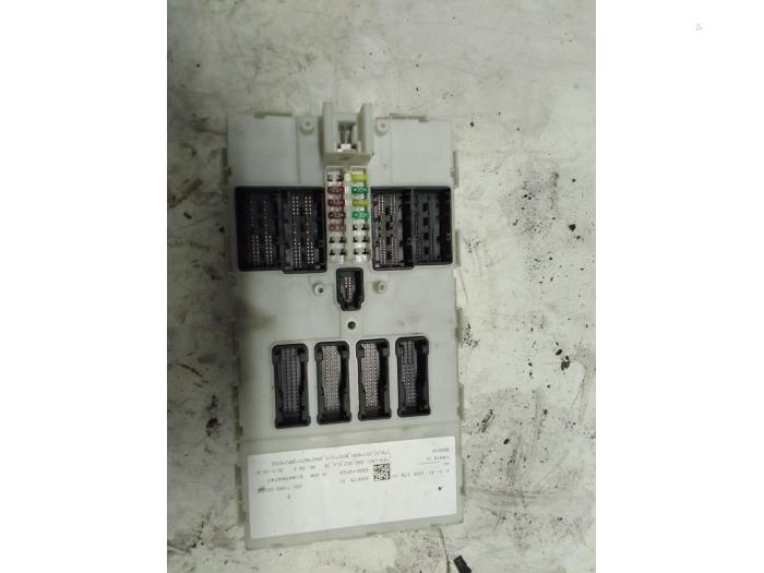 Fuse box from a BMW 1 serie (F20) 116d 1.5 12V TwinPower 2016
