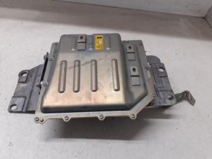 Used On-board charger Renault Zoé (AG) R135 Price on request offered by Autodemontage van de Laar