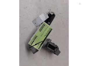 Used Ignition lock + key Ford Fiesta 6 (JA8) 1.25 16V Price on request offered by Autodemontage van de Laar
