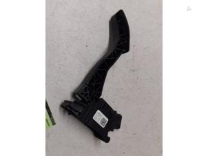 Used Accelerator pedal Audi A3 Sportback (8VA/8VF) 1.4 TFSI 16V e-tron Price on request offered by Autodemontage van de Laar