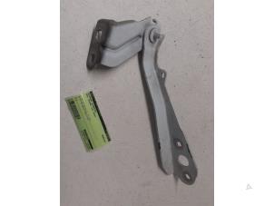 Used Bonnet Hinge Opel Movano 2.3 CDTi 16V FWD Price on request offered by Autodemontage van de Laar