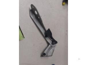 Used Bonnet Hinge Opel Movano 2.3 CDTi 16V FWD Price on request offered by Autodemontage van de Laar