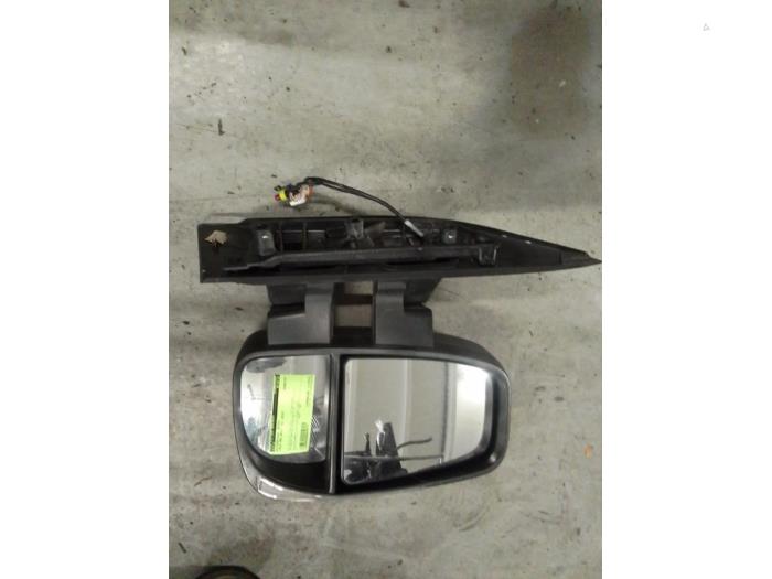 Wing mirror, right from a Iveco New Daily VI 33S16, 35C16, 35S16 2018