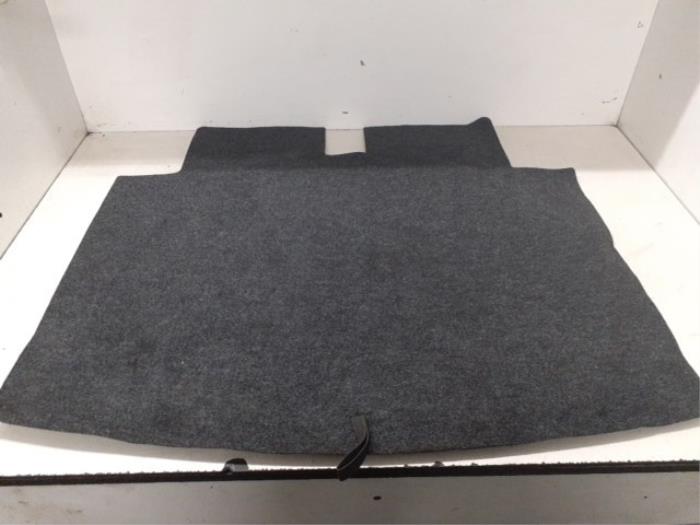 Boot mat from a Audi A3 Cabriolet (8P7) 1.6 TDI 16V 2011