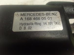 Usados Bomba de dirección asistida Mercedes A (W168) 1.6 A-160 Precio € 100,00 Norma de margen ofrecido por Autodemontage van de Laar