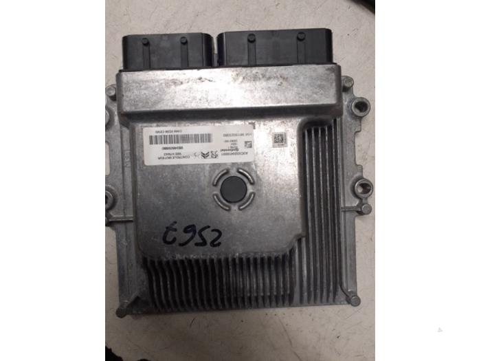 Engine management computer from a Opel Crossland (X) 1.2 Turbo 12V 2019
