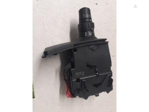 Used Indicator switch Renault Clio III (BR/CR) 1.2 16V TCe 100 Price on request offered by Autodemontage van de Laar