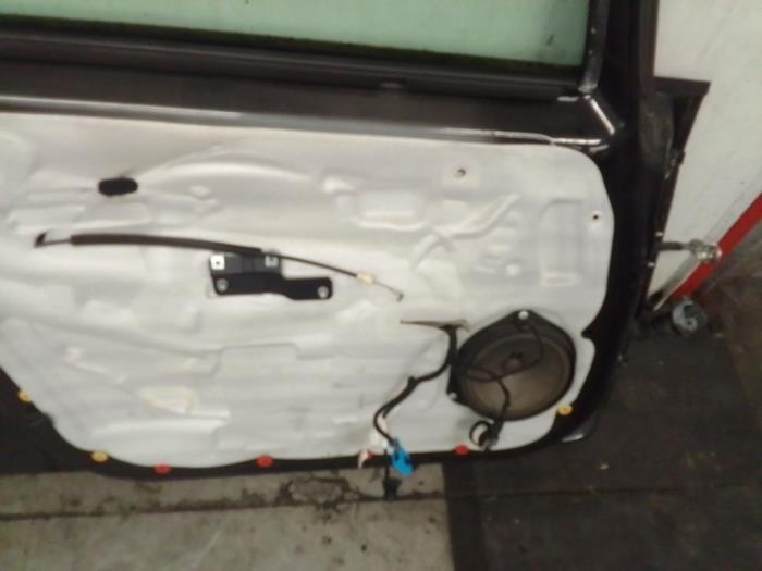 Drzwi lewe przednie wersja 4-drzwiowa z Fiat Punto Evo (199) 1.3 JTD Multijet 85 16V Euro 5 2012