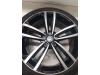 Wheel + tyre from a Volkswagen Golf VII (AUA), 2012 / 2021 1.0 TSI 12V, Hatchback, Petrol, 999cc, 81kW (110pk), FWD, CHZC, 2016-11 / 2020-08 2017
