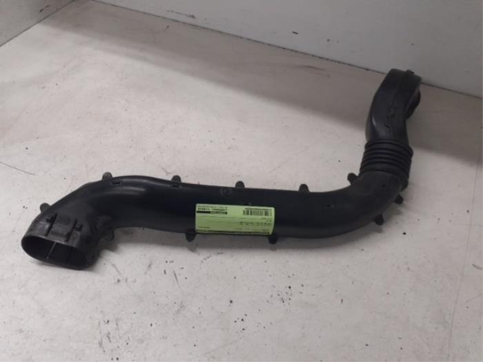 Turbo pipe from a Renault Clio III (BR/CR) 1.2 16V TCe 100 2012