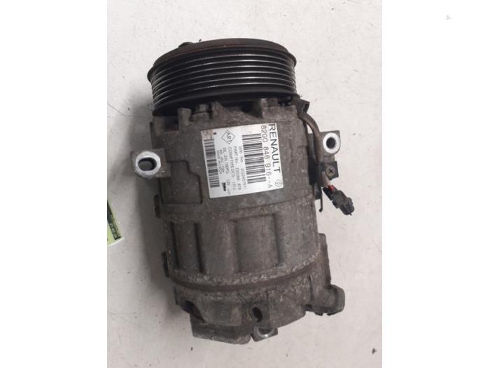 Air conditioning pump from a Renault Master IV (FV)  2012