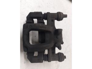 Used Rear brake calliper, right Mercedes Vito (447.6) 2.2 114 CDI 16V Price on request offered by Autodemontage van de Laar