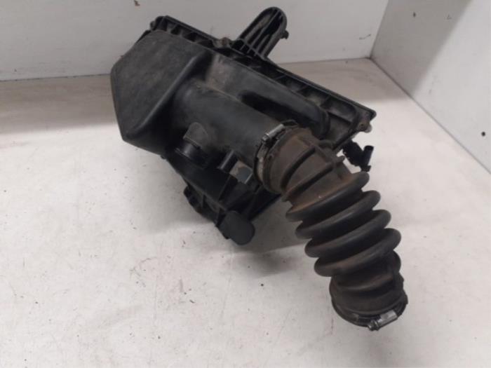 Gebrauchte Luftfiltergehäuse Ford Mondeo IV Wagon 1.6 Ti 16V Preis auf Anfrage angeboten von Autodemontage van de Laar