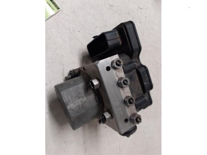 Gebrauchte ABS Pumpe Seat Ibiza IV (6J5) 1.2 TSI Preis auf Anfrage angeboten von Autodemontage van de Laar