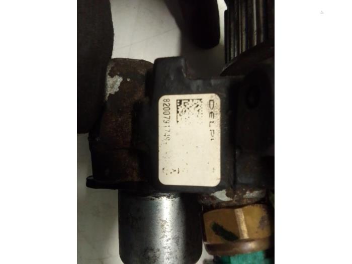 Begagnade Dieselpump Renault Kangoo/Grand Kangoo (KW) 1.5 dCi 90 FAP Pris € 150,00 Marginaltabell erbjuds av Autodemontage van de Laar