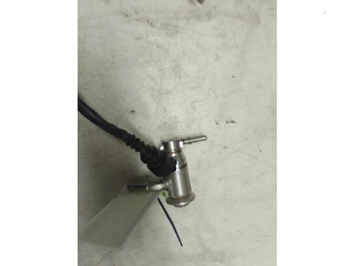 Adblue Injector from a Renault Kadjar (RFEH)  2019
