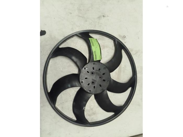 Cooling fans from a Seat Leon ST (5FF) 1.0 TSI 12V 2019