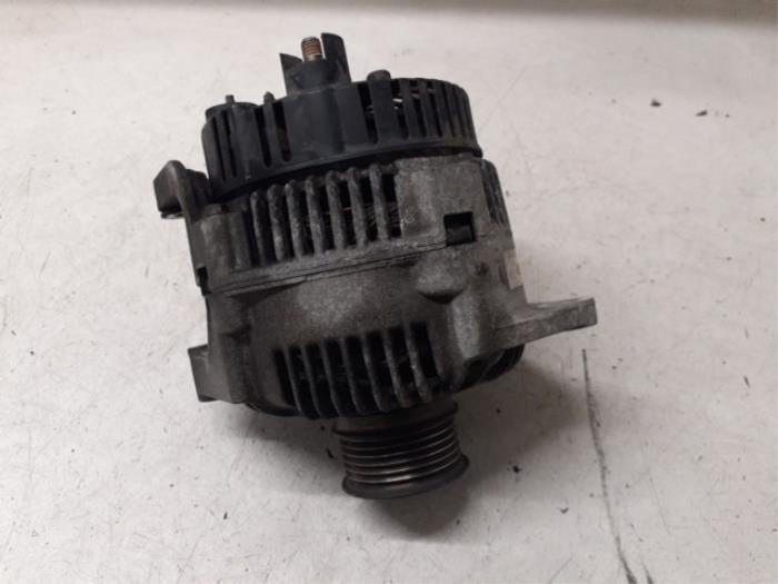 Usagé Dynamo Opel Movano (4A1; 4A2; 4B2; 4B3; 4C2; 4C3) 2.5 D Prix sur demande proposé par Autodemontage van de Laar