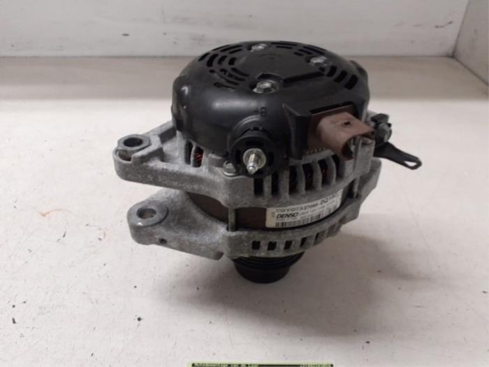 Begagnade Dynamo Toyota Aygo (B40) 1.0 12V VVT-i Pris på förfrågan erbjuds av Autodemontage van de Laar