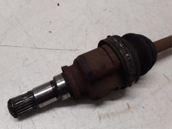 Front drive shaft, right from a Toyota Aygo (B10) 1.0 12V VVT-i 2006