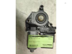 Used Door window motor Volkswagen Golf Plus (5M1/1KP) 1.4 TSI 160 16V Price € 50,00 Margin scheme offered by Autodemontage van de Laar